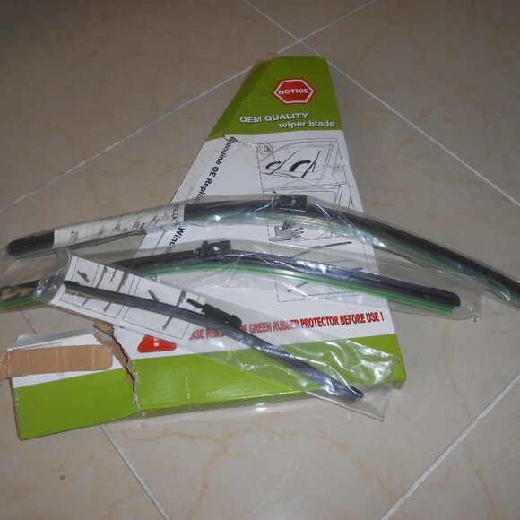 NEW OEM 3 PACK QUALITY WIPER BLADES ALL SEASON 4", 12", 19", EASY TO INSTALL 🚗 - Picture 2 of 9